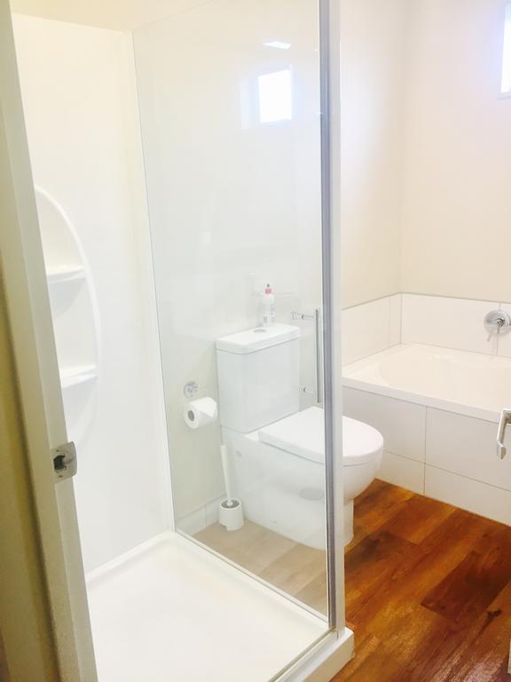 Amberley Serviced Apartments Exterior photo